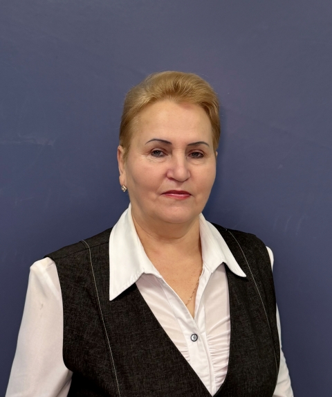 Комарова Лариса Александровна.